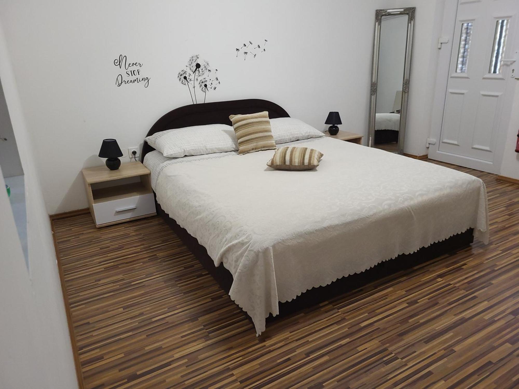 Apartment & Room Toma Smoljanac Εξωτερικό φωτογραφία