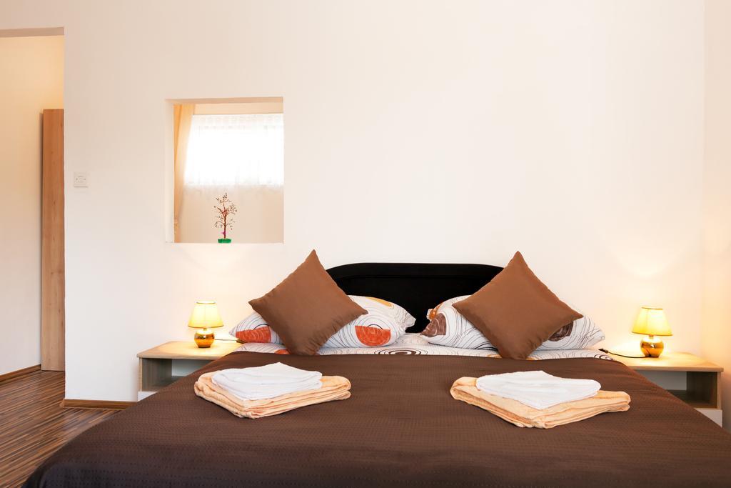 Apartment & Room Toma Smoljanac Εξωτερικό φωτογραφία