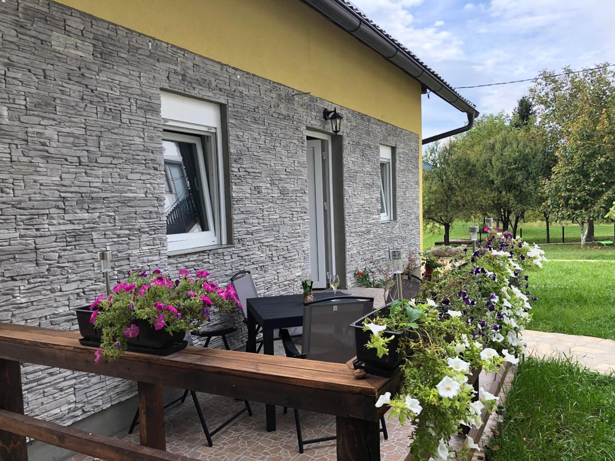 Apartment & Room Toma Smoljanac Εξωτερικό φωτογραφία