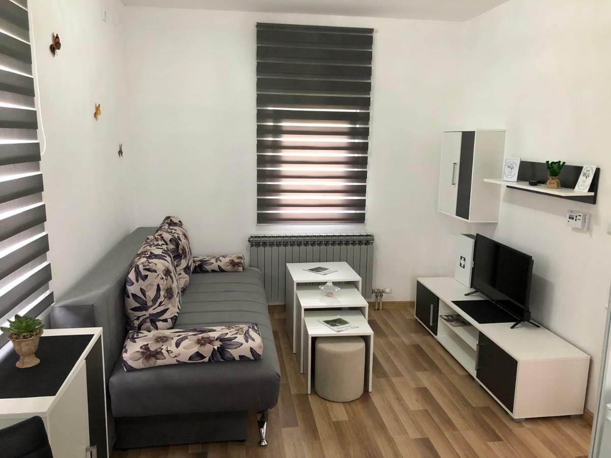 Apartment & Room Toma Smoljanac Εξωτερικό φωτογραφία